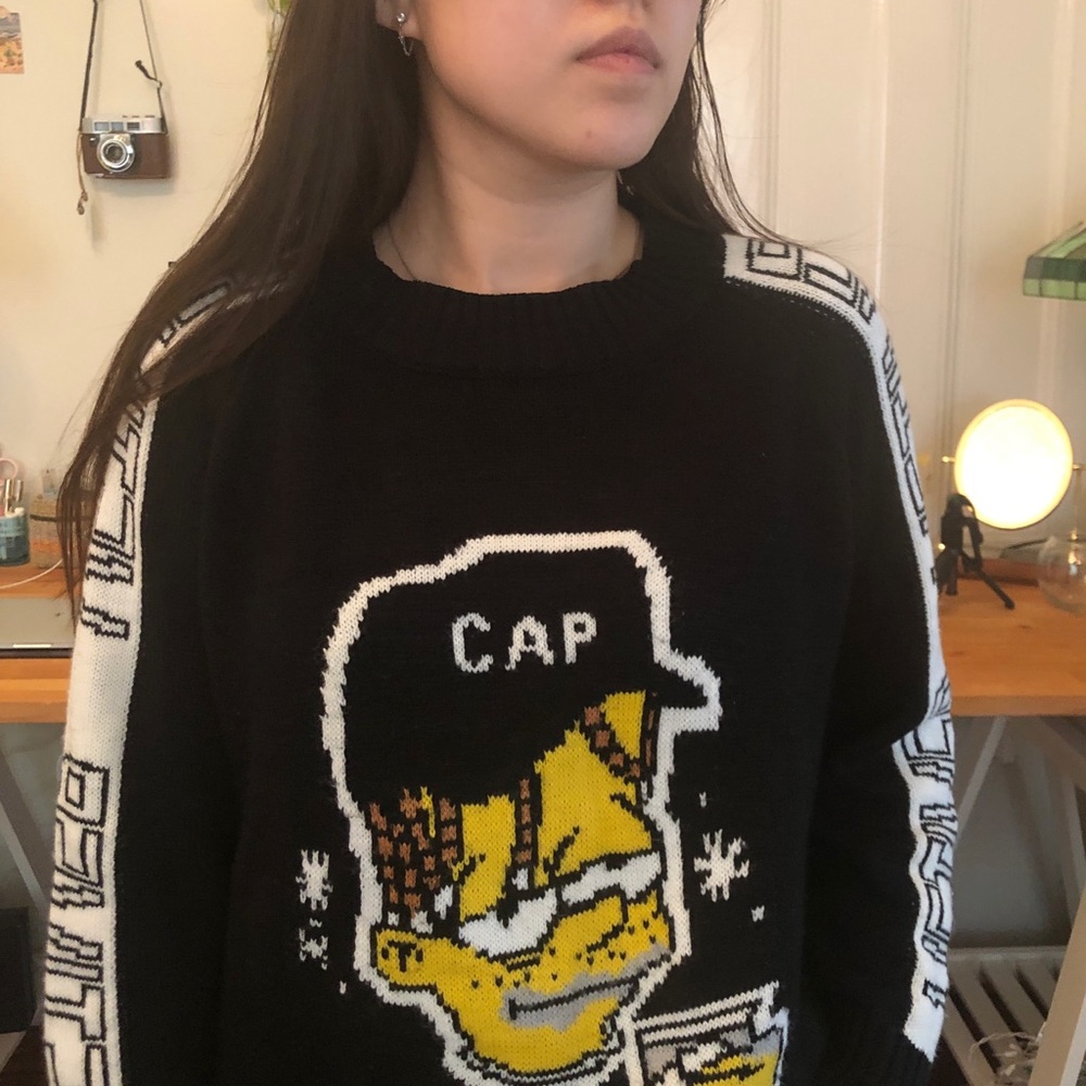 Simpson Sweater - Picture 1 of 4